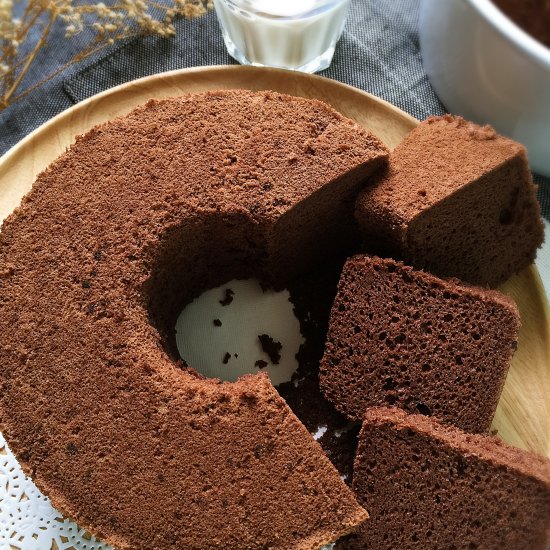 Rice Powder Chocolate Chiffon Cake