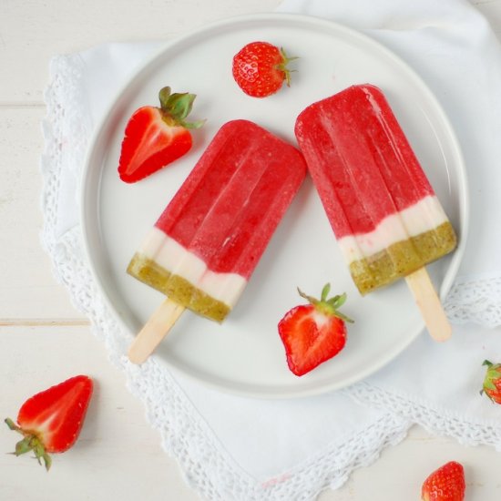 Kiwi and strawberry popsicles