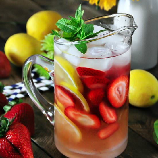 Homemade Strawberry Infused Lemonade