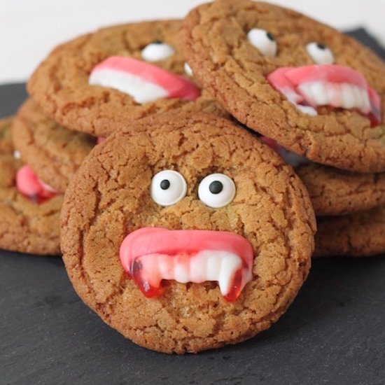 Kids vanilla vampire cookies