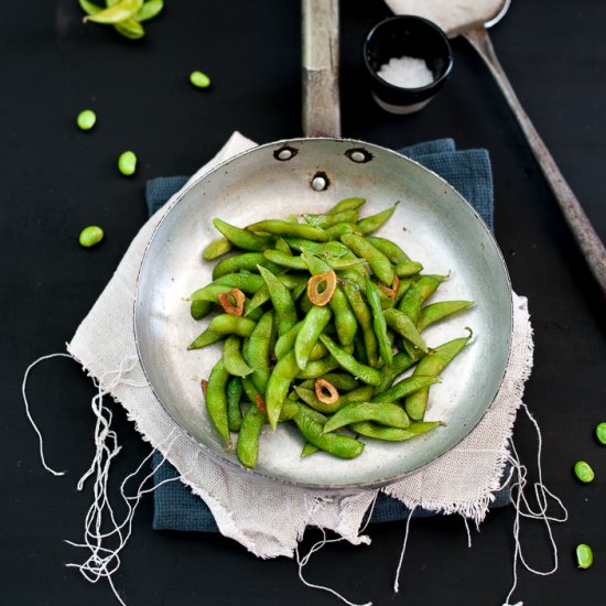 Edamame in Garlic oil