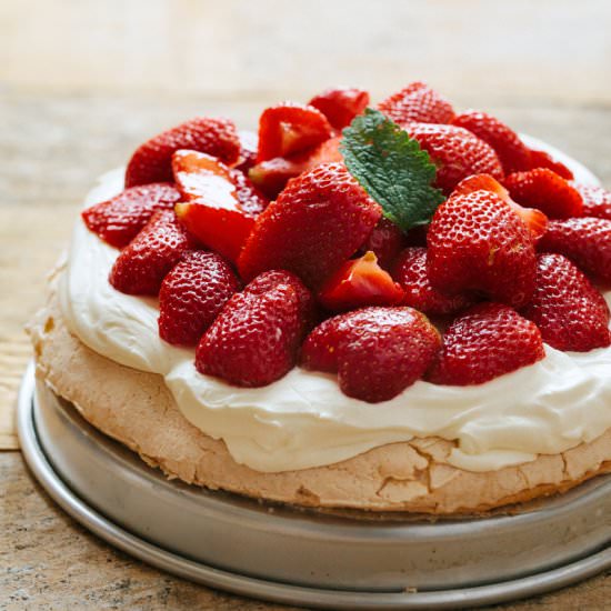 Pavlova with Strawberries