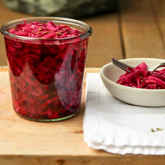 Quick Pickled Red Cabbage