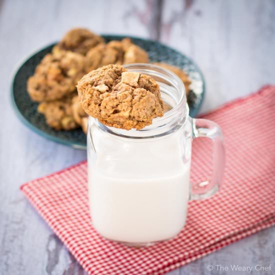 Cinnamon Apple Oatmeal Cookies