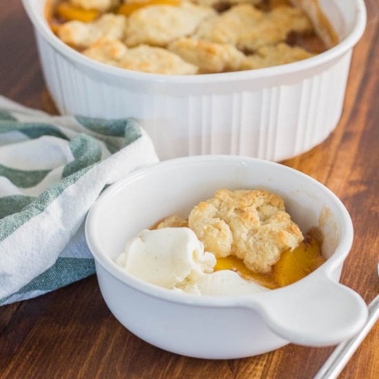 Old Fashioned Peach Cobbler