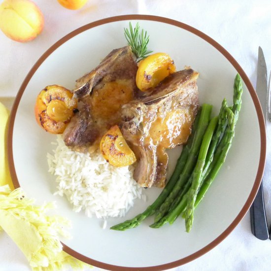 Pork Chops with Apricot Sauce