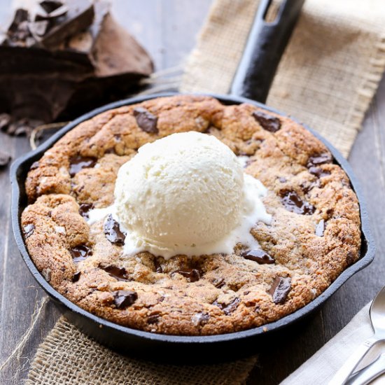 Paleo Chocolate Chip Skillet Cookie