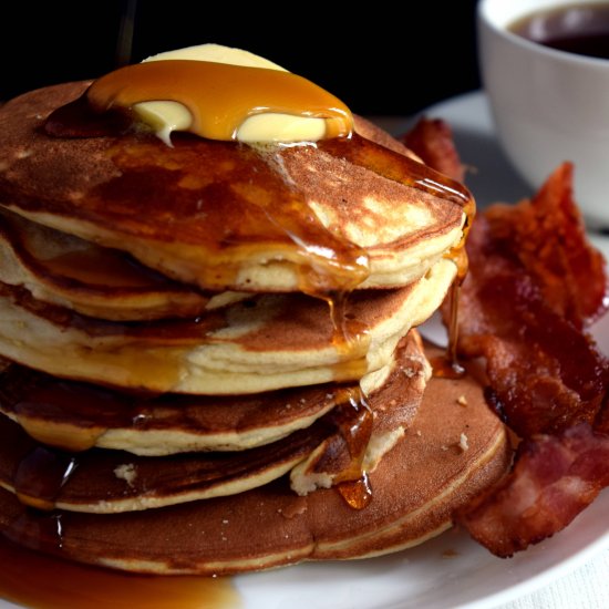 Sweet Fluffy Paleo Pancakes