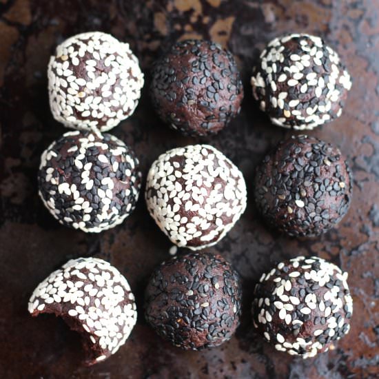 Chocolate Tahini Balls