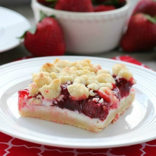 Strawberries & Cream Crumb Bars