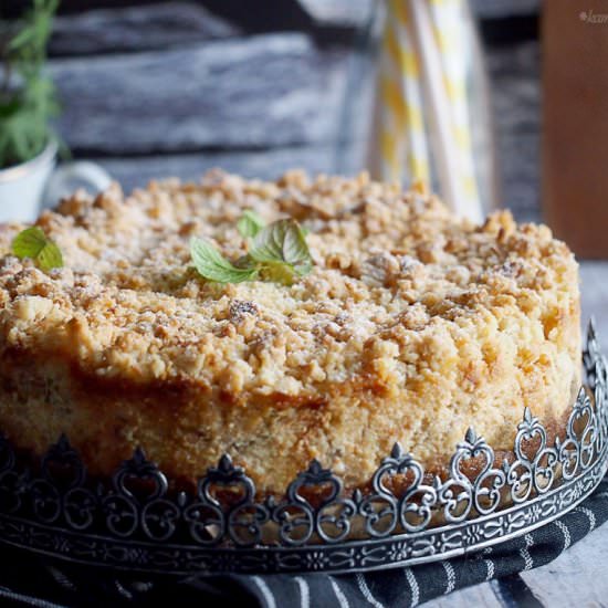 Rhubarb and crumble cheesecake