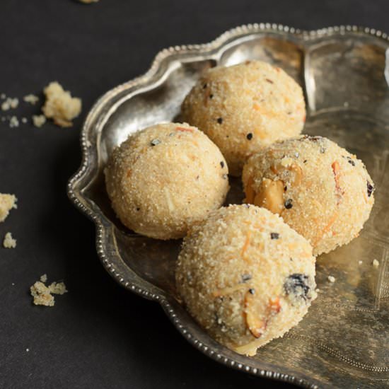 Coconut Rava Laddu