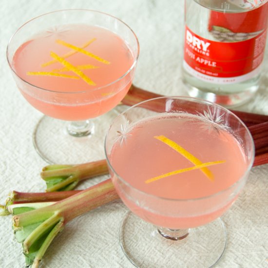 Rhubarb Apple Vodka Collins