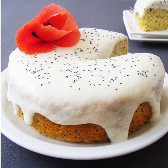 Lemon Yogurt Poppy Seed Cake