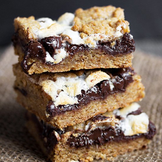 S’mores Cookie Bars