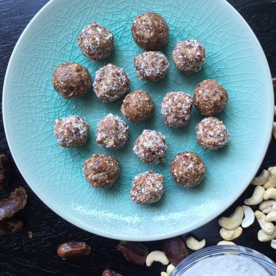 Three Ingredients Energy Balls