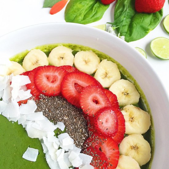 Strawberry Green Smoothie Bowl