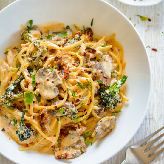 Mushroom Sun-dried Tomato Pasta