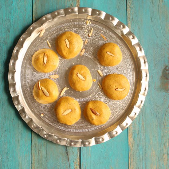 Besan Ladoo Recipe – Indian Dessert