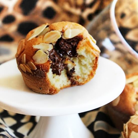 Muffins with chocolate