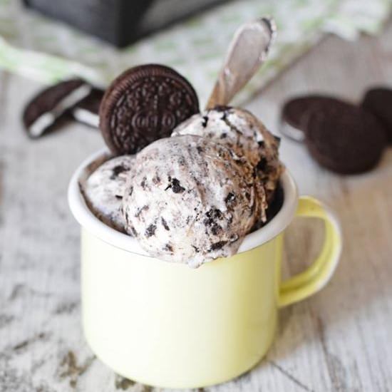 No-Churn Oreo Ice Cream