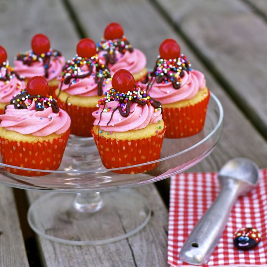 Banana Milkshake Cupcakes