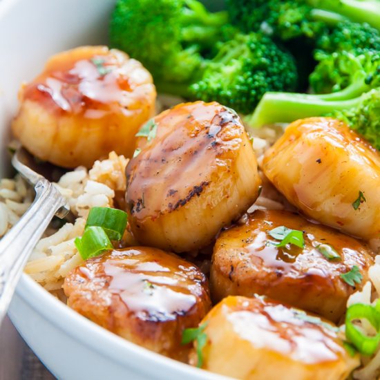 Honey-Glazed Scallops