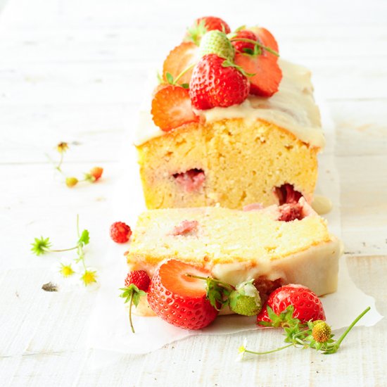 Elderflower Cake with Strawberries