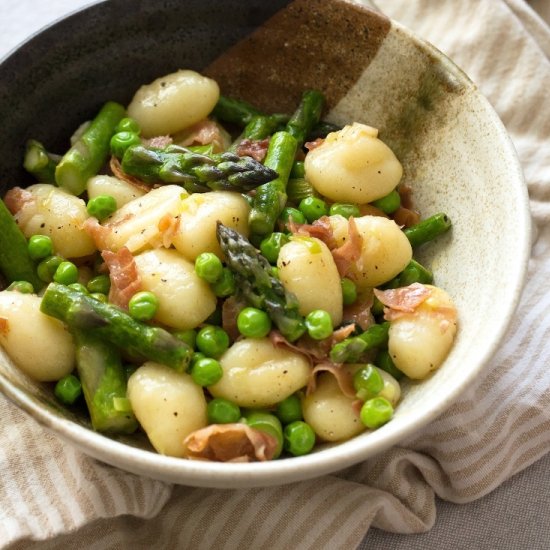 Brown Butter Gnocchi with Asparagus