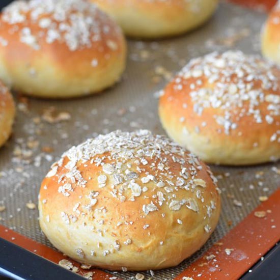 Burger Buns with Mashed Potatoes