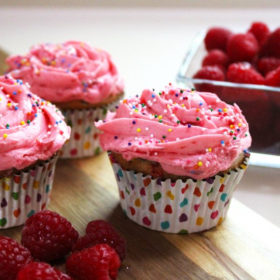 Homemade Funfetti Cupcakes