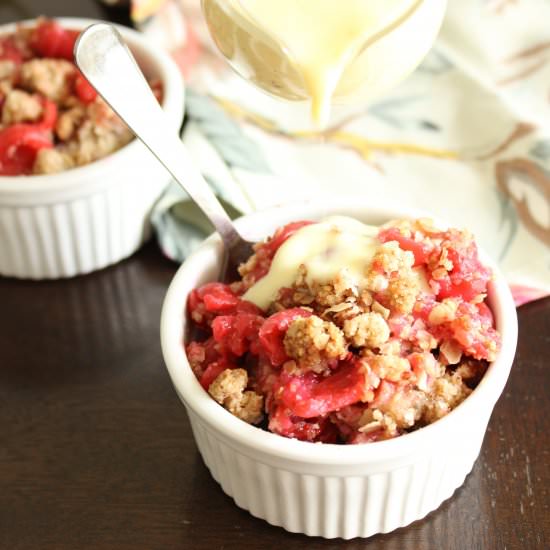 CHERRY CRISP WITH CRÈME ANGLAISE