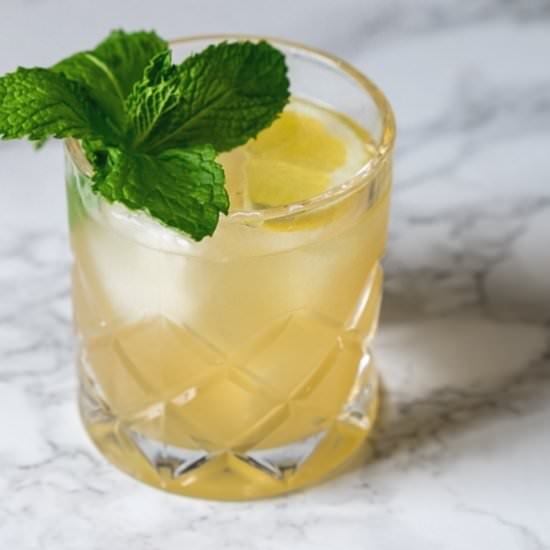 Whiskey & Ginger Smash