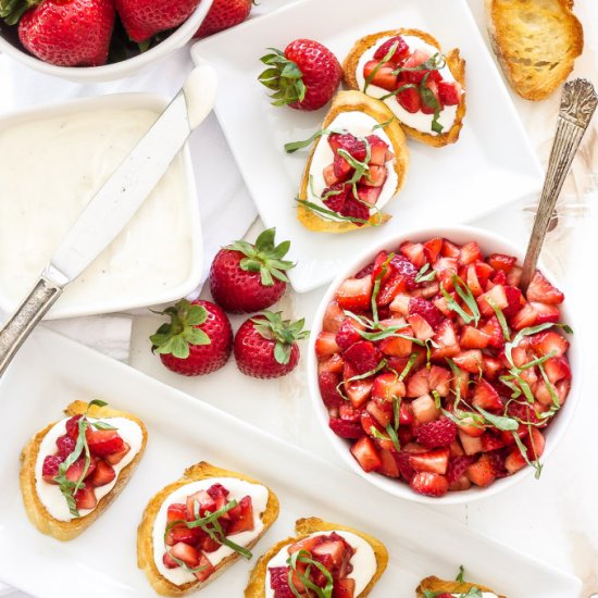 Strawberry Balsamic Crostini