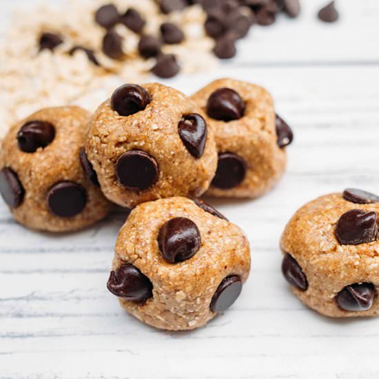 Chocolate Chip Cookie Dough Bites