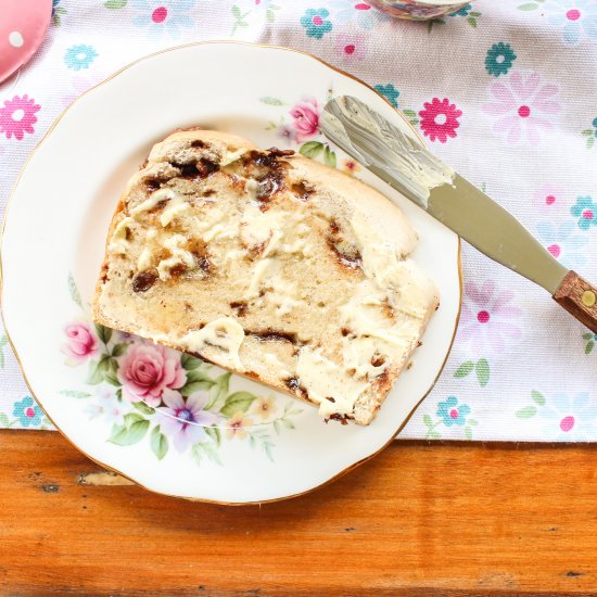 Raisin Toast with Chocolate