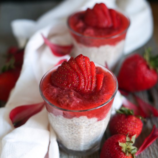 Strawberry Rhubarb Compote + Chia