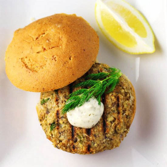 Lemon Dill Salmon Burgers