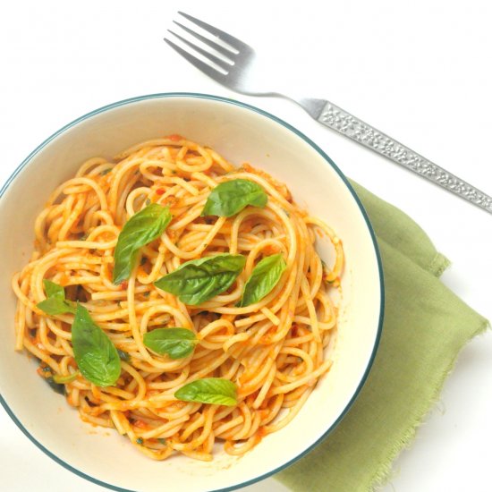 Spaghetti in Red Pepper sauce