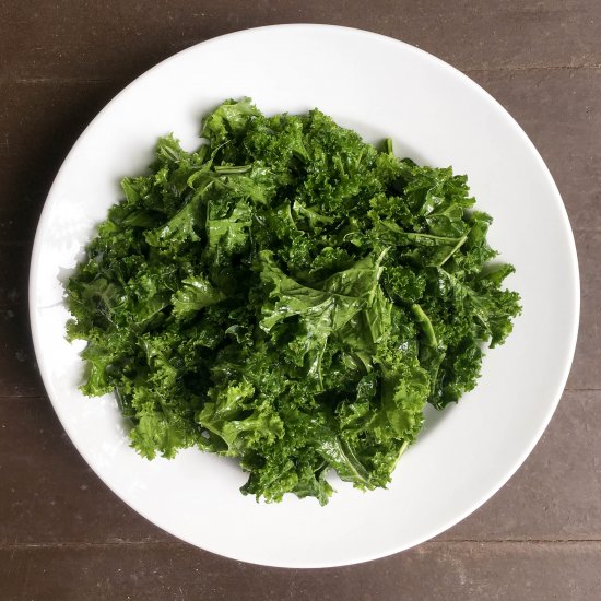 Simple Massaged Kale Salad