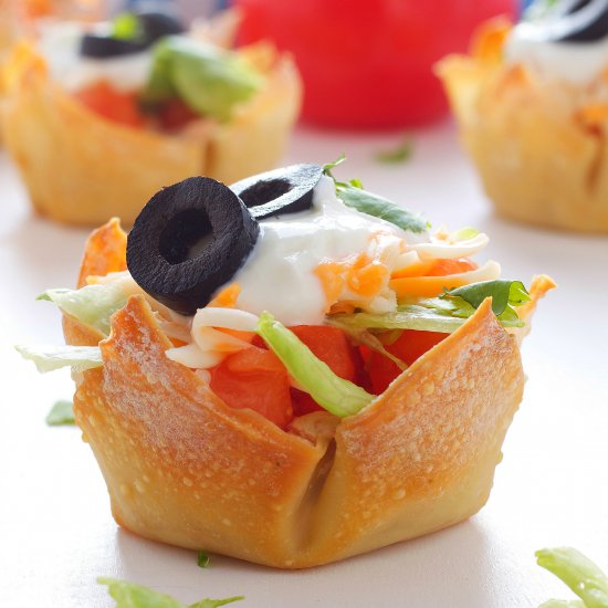 Mexican Taco Dip Wonton Cups