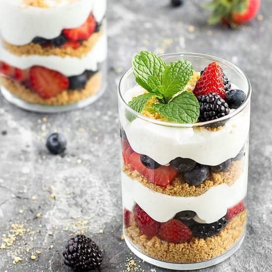 Berry Cheesecake Parfaits