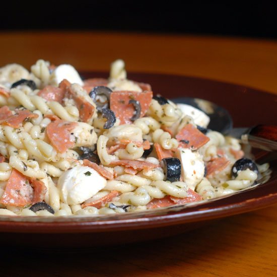 Pepperoni Pizza Pasta Salad