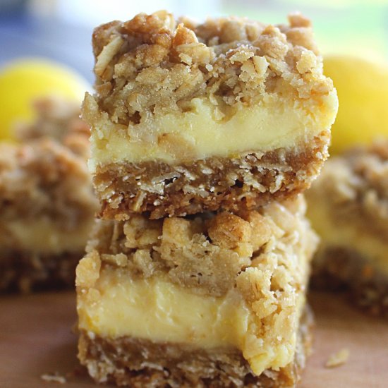 Creamy Lemon Crumb Bars