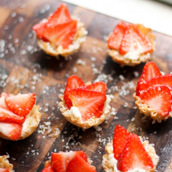 Strawberries and Cream Bites