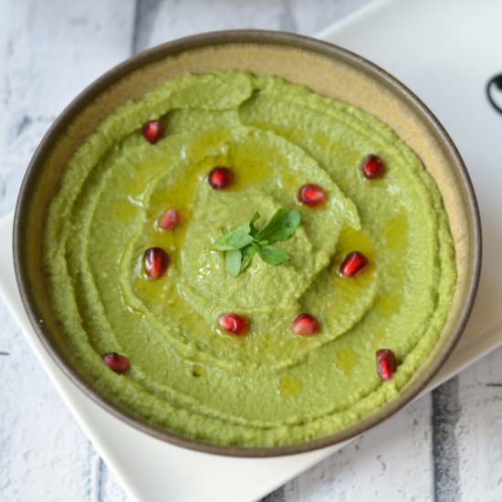 Avocado pesto Hummus