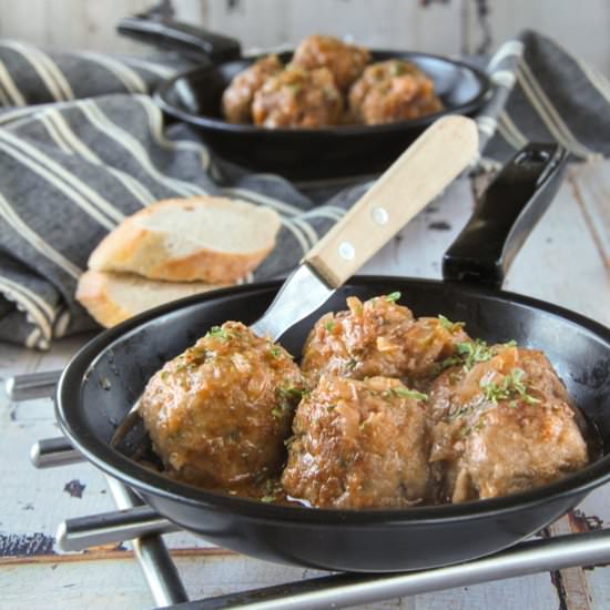 Meatballs with Onion Sauce