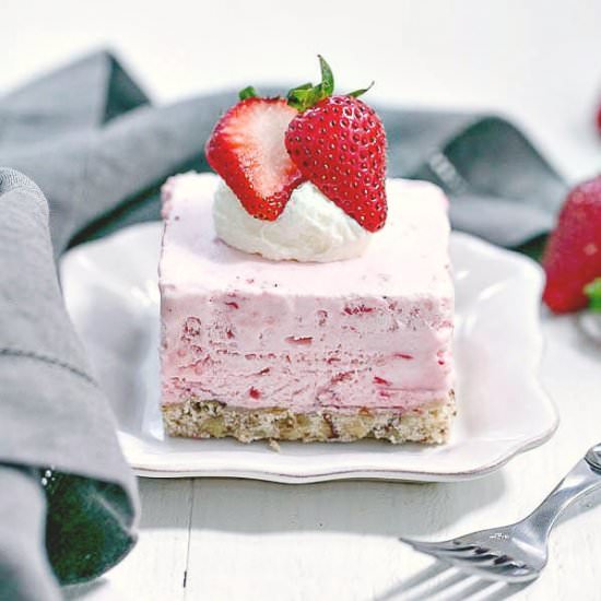 Mile High Strawberry Pie