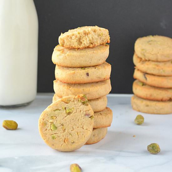 Eggless Wholewheat Pistachio Cookie