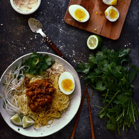 Burmese curry noodle